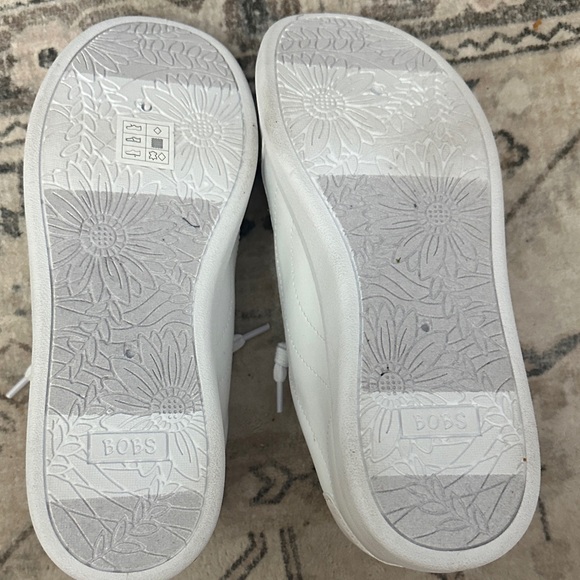 Women's BOBS  sketchers D Vine Instant Delight Slip On Sneaker with memory foam - Picture 8 of 11